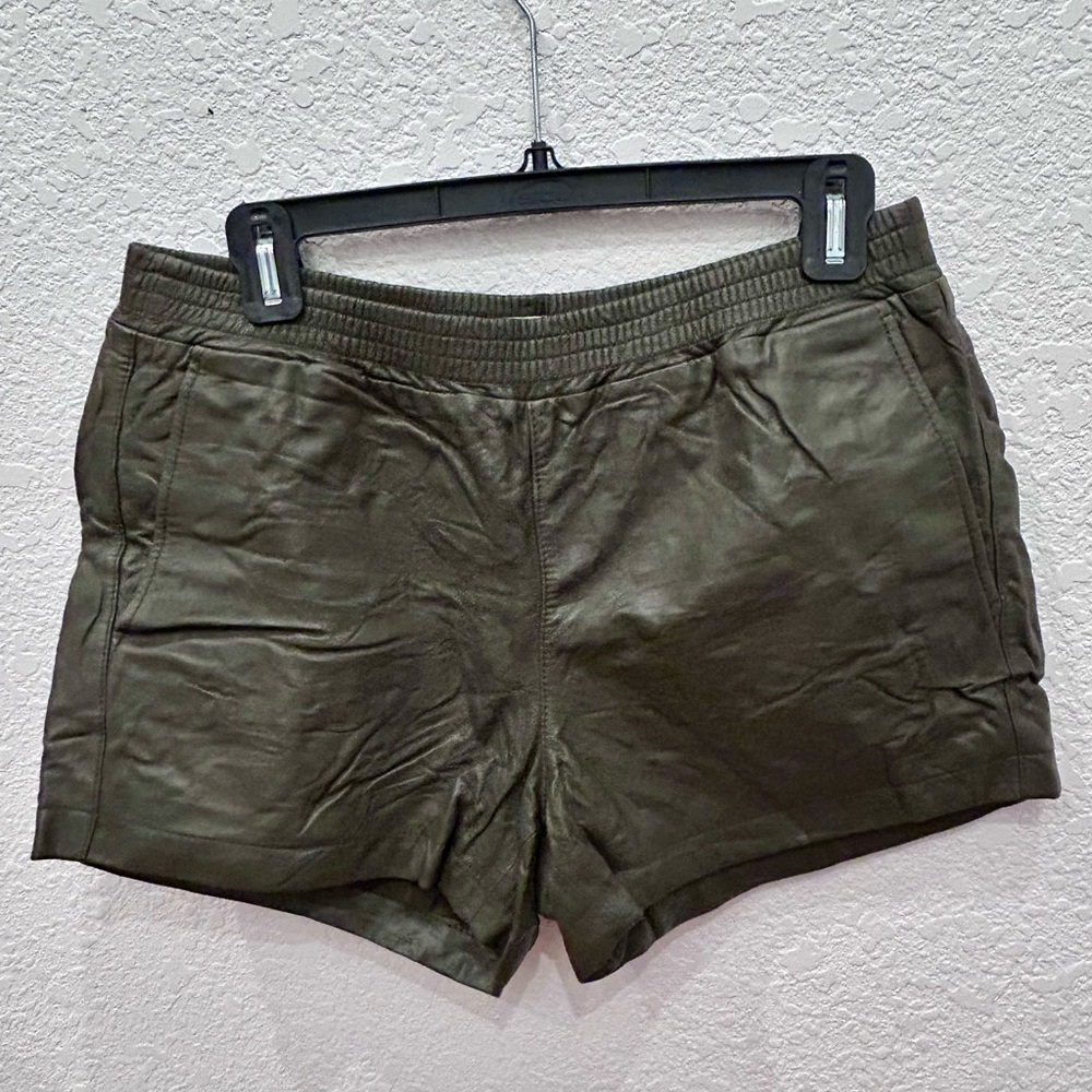 Women's Olive Green Shorts B5